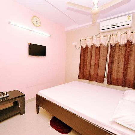 Shree Lakshmi Guest House Visakhapatnam Dış mekan fotoğraf