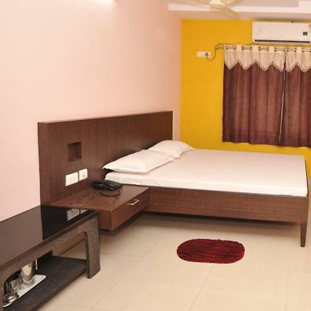 Shree Lakshmi Guest House Visakhapatnam Dış mekan fotoğraf