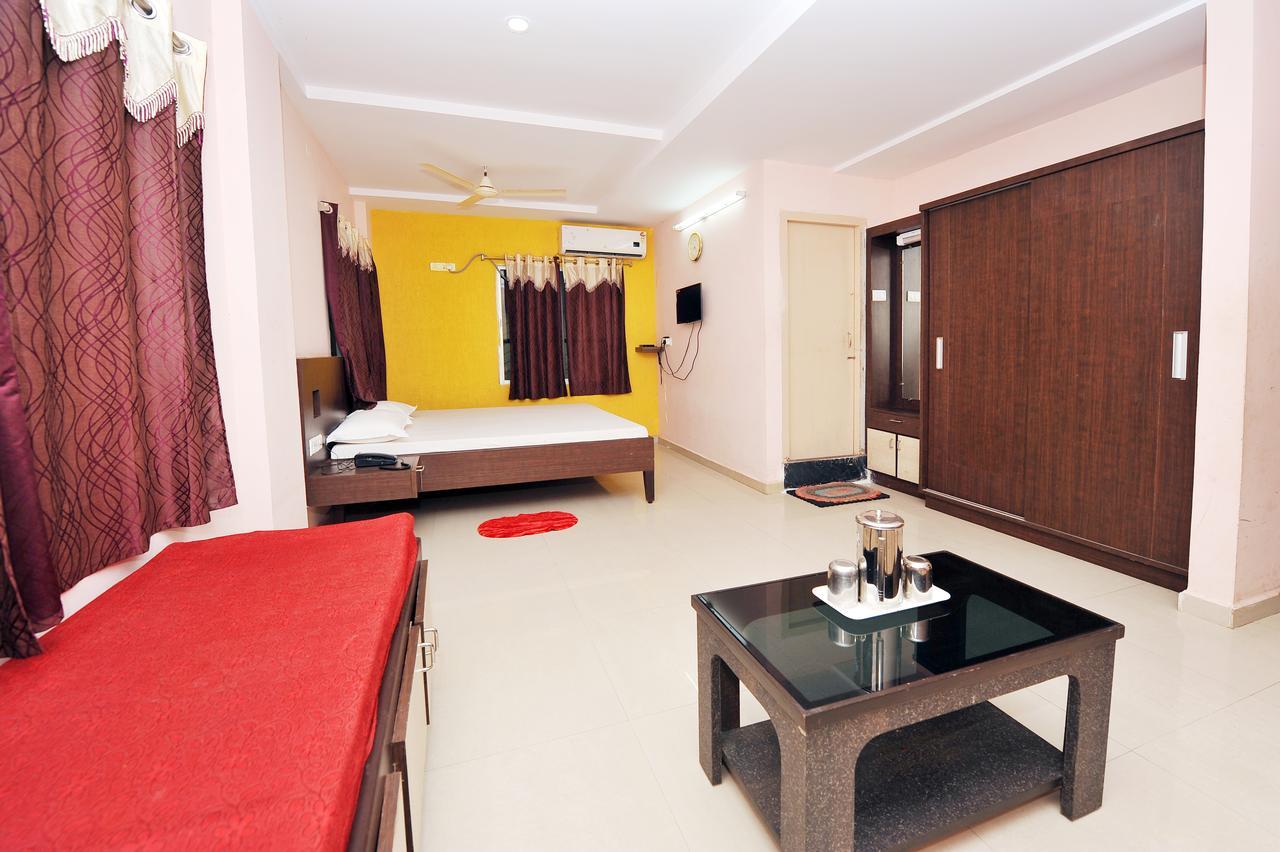 Shree Lakshmi Guest House Visakhapatnam Dış mekan fotoğraf