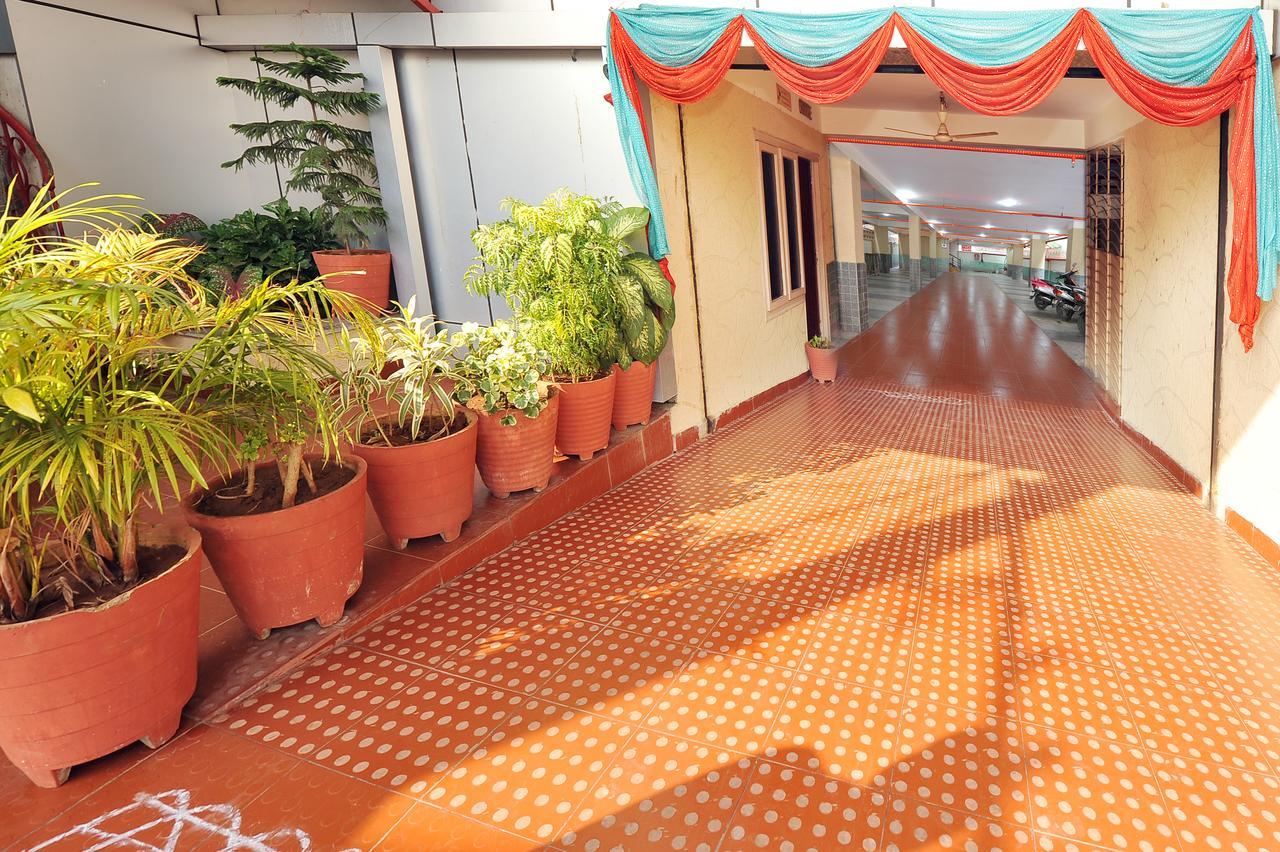 Shree Lakshmi Guest House Visakhapatnam Dış mekan fotoğraf